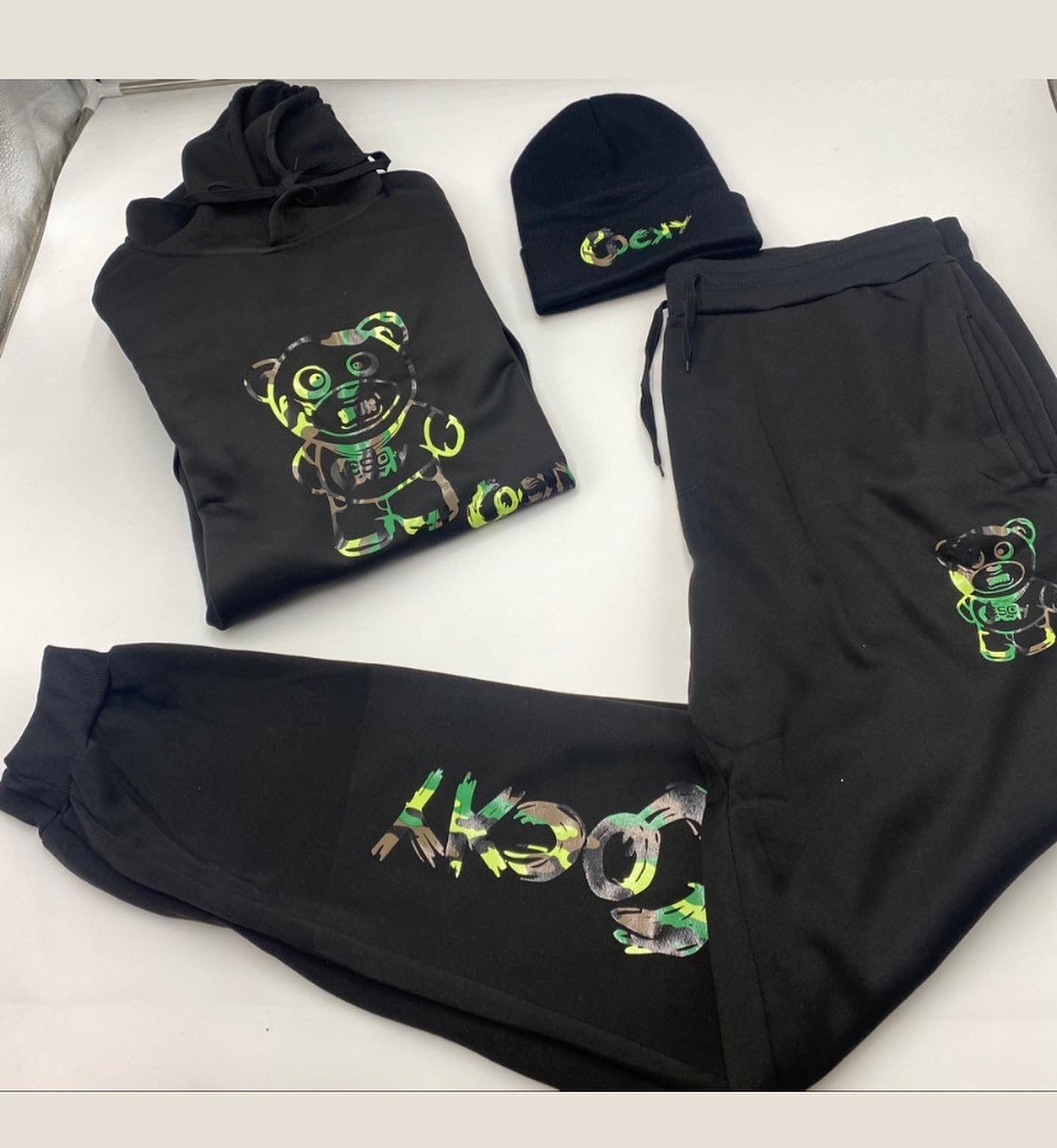 CUSTOMIZE ITEM