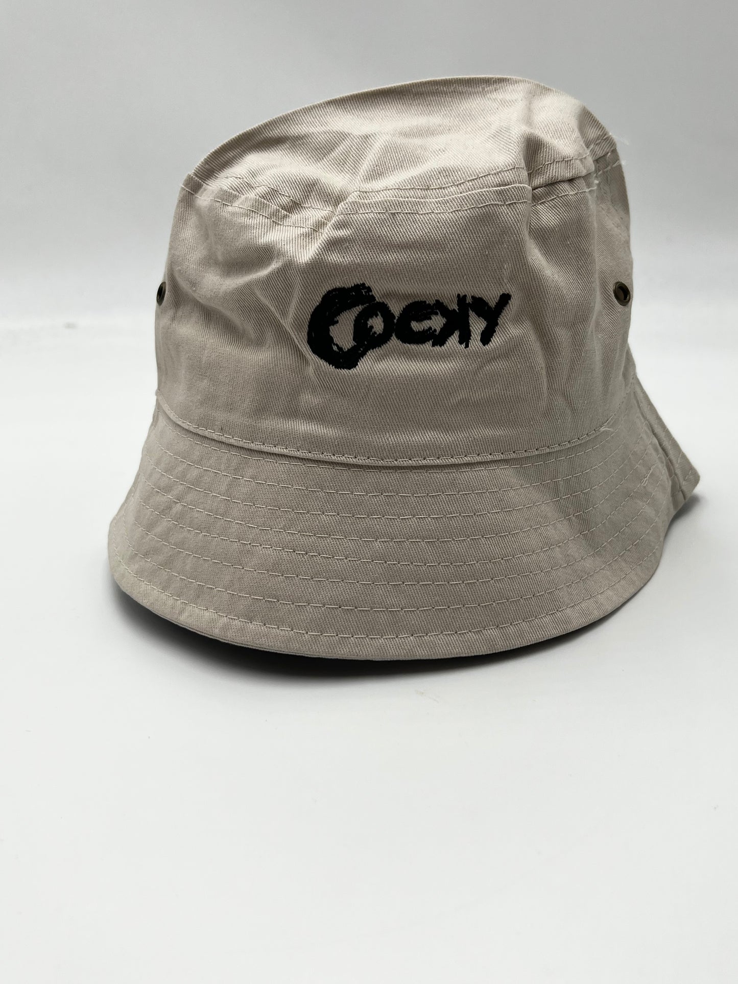 COCKY BUCKET HATS