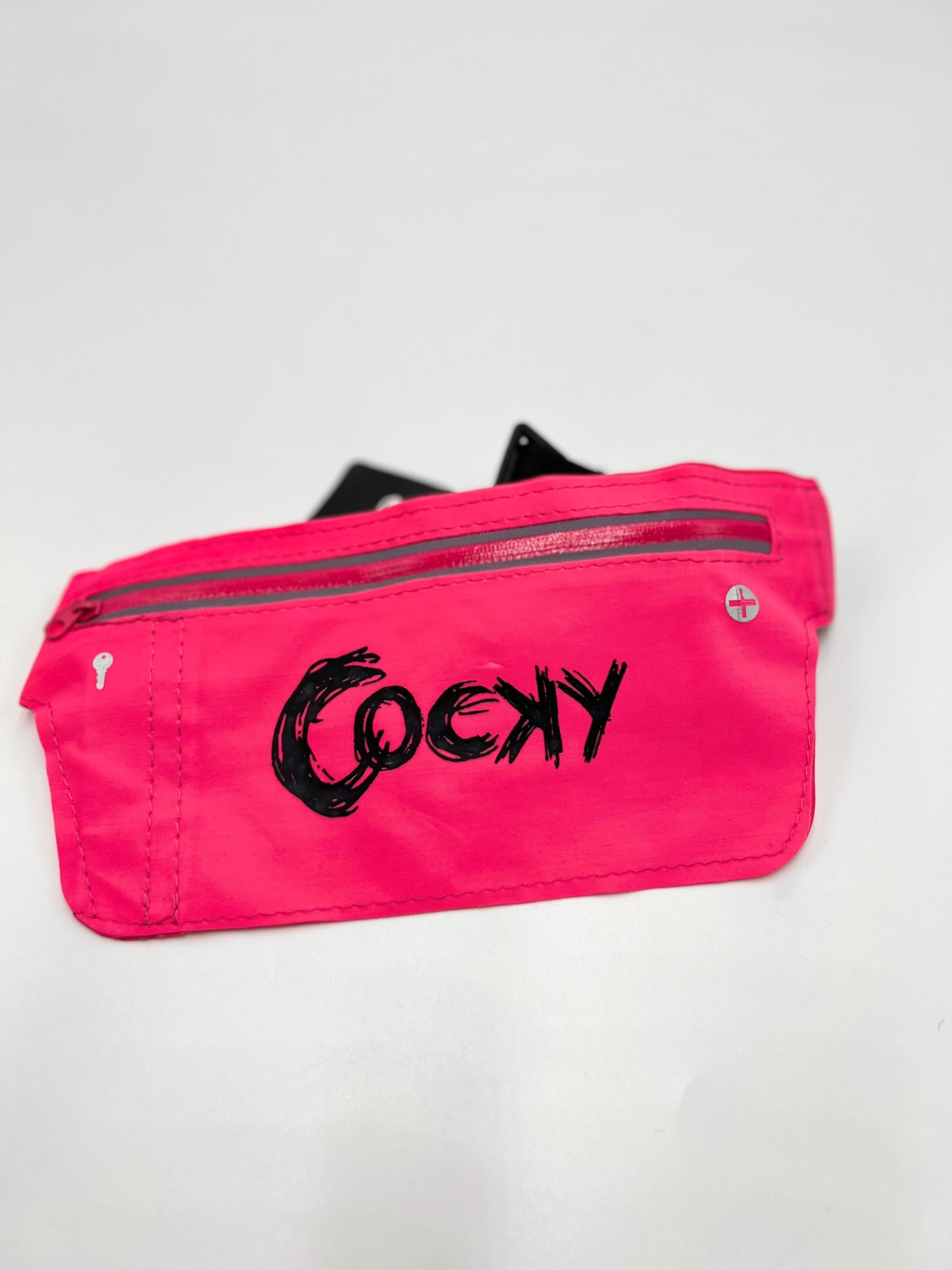 COCKY FANNY PACKS